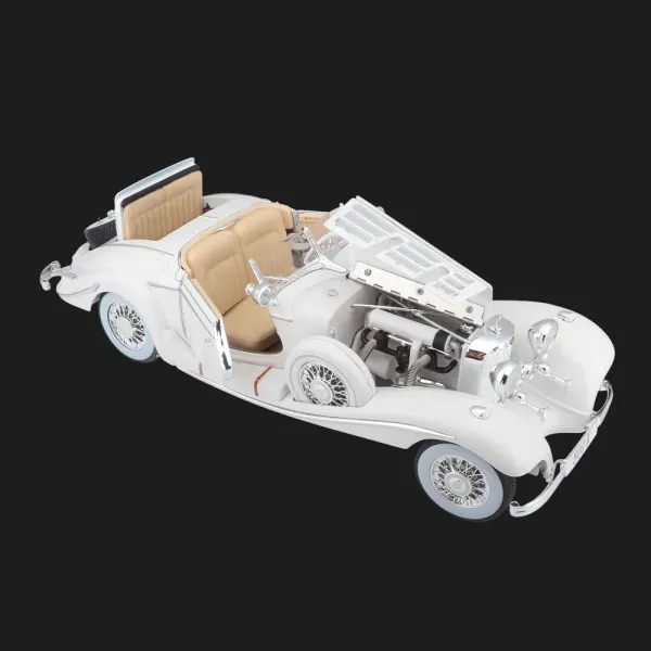 Автомодель Maisto 1936 Mercedes-Benz 500K Specialroadster, 1:18 (36055 white)