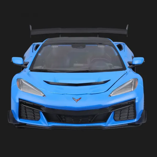 Машинка Maisto 2025 Corvette ZR1 Coupe (1:18) (31475 met. blue)
