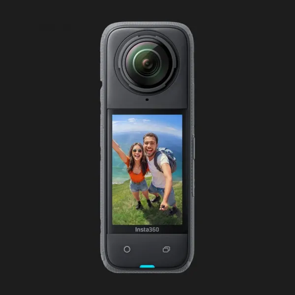 Екшн-камера Insta360 X4
