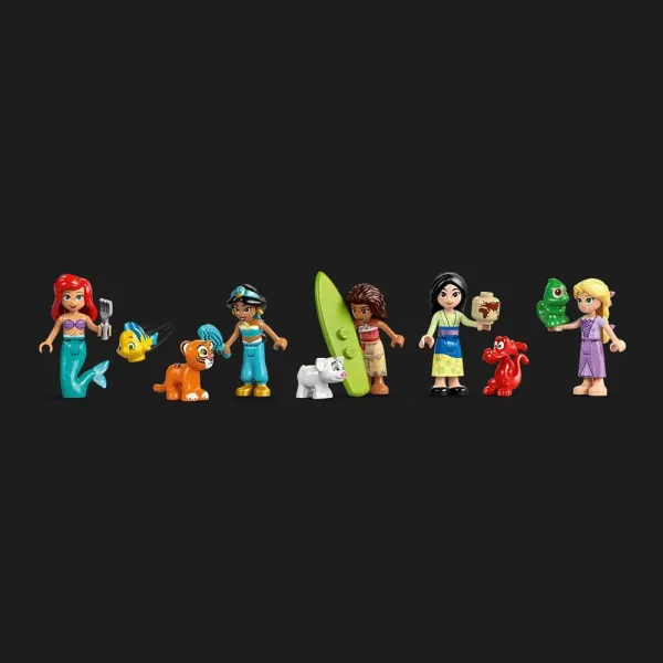 Конструктор LEGO Disney Замок принцеси та королівські улюбленці (43267)