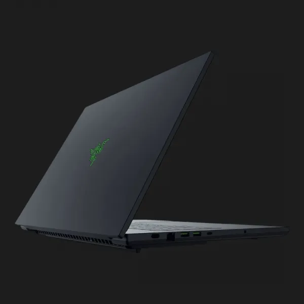 Ноутбук Razer Blade 18 18" (Intel Core Ultra 9/96GB/4TB (SSD)/RTX 5090) (RZ09-052991ER9-R3U1) (Standard)